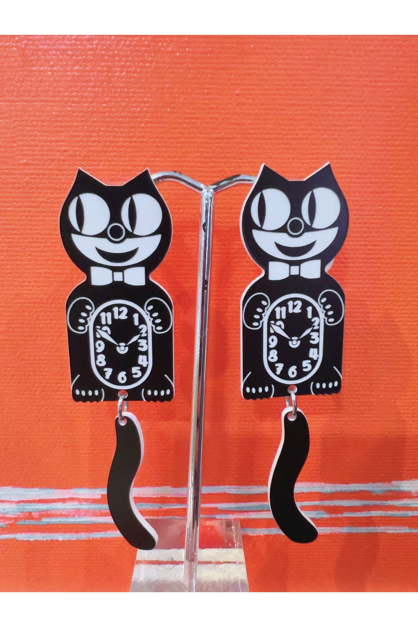 Load image into Gallery viewer, Kit Cat Clock Earrings